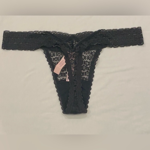 NEW WITH TAGS VICTORIA’S SECRET 2PK SIZE M SUPER SEXY CUT OUT THONGS - Picture 7 of 9
